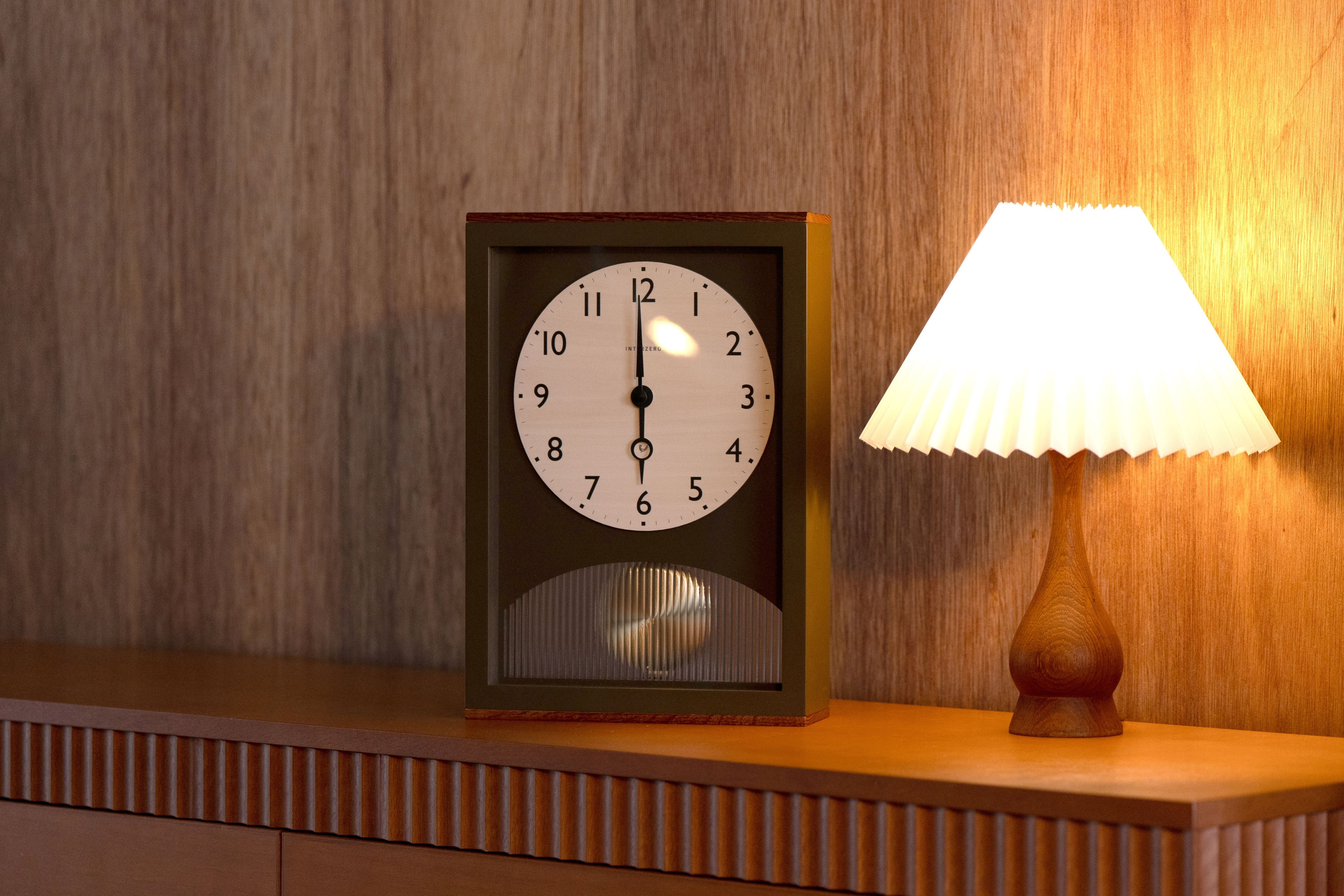 アーチの振り子時計 BROWN | シャンブル【CHAMBRE】byインターゼロ