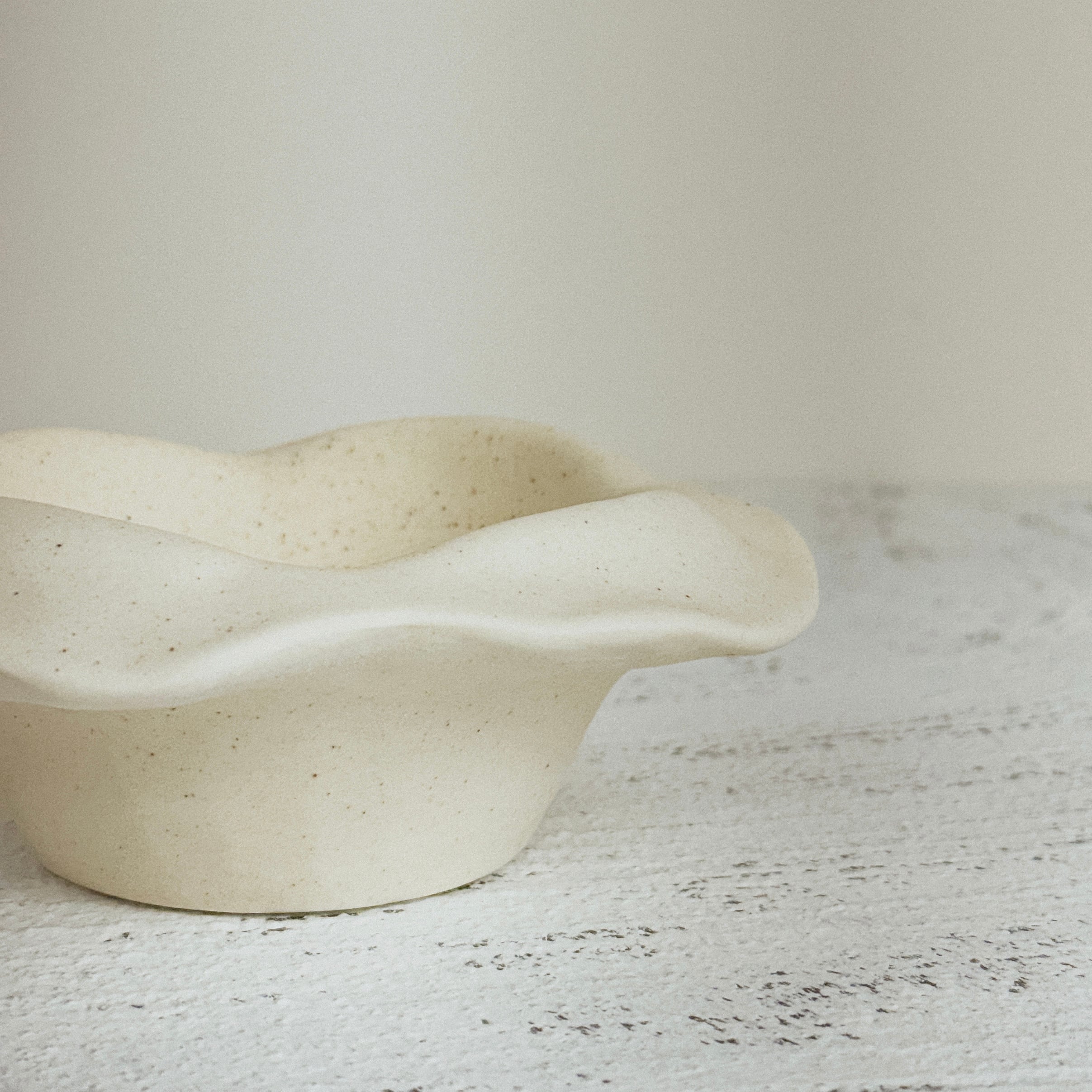 Ceramic Tray / Bloom | Evelyn HOME ACCESSORY | INTERIOR & LIFESTYLE