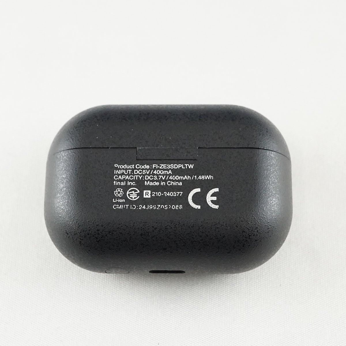final ZE3000 SV 充電ケースのみ USED美品 充電器 チャージングケース