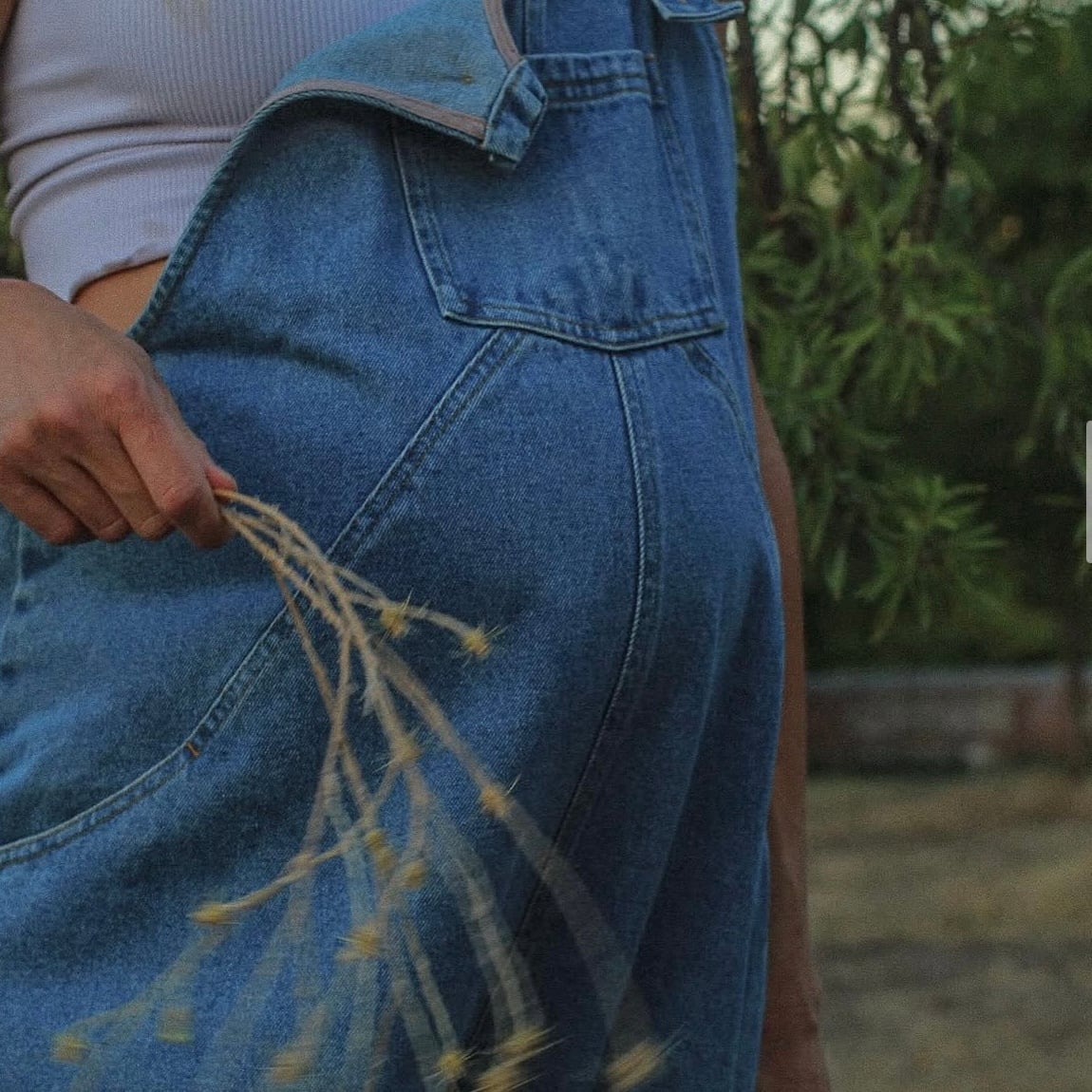 The Simple Folk】The Oversized Denim Dungaree - Women's | RIRIBELL