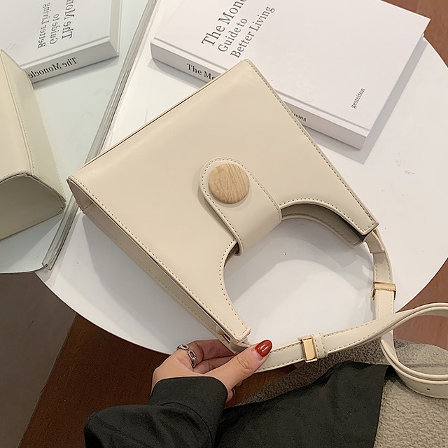 女性用スモールバッグ、ウエスタンスタイルの女性用バッグ、2020年の新しいトレンディなファッションワイルドワンショルダーアンダーアームバッグネットレッドテクスチャメッセンジャーバッグ 手作りハンドバック4735785924