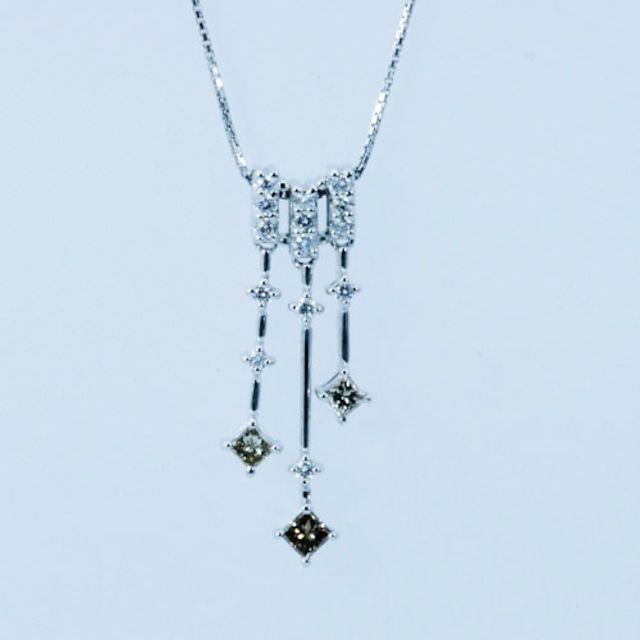 ダイヤモンドペンダント　♡　　0．3ct 　プラチナ