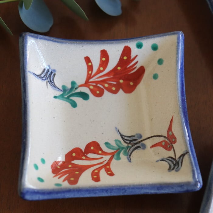 やちむん 陶眞窯 四角皿 小 赤絵デイゴ Yachimun Square plate small