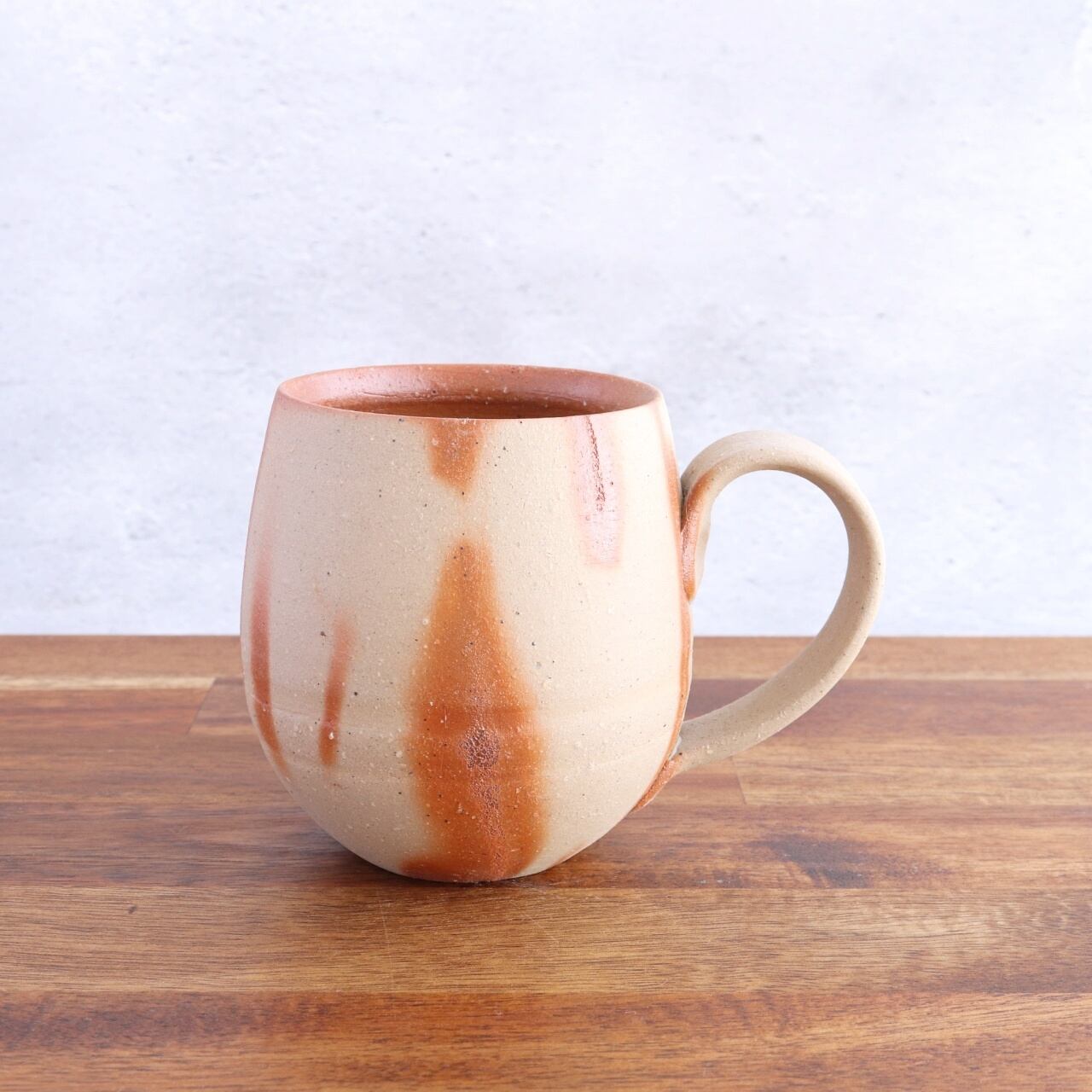 備前焼 マグカップ(丸)【緋襷 / ヒダスキ】