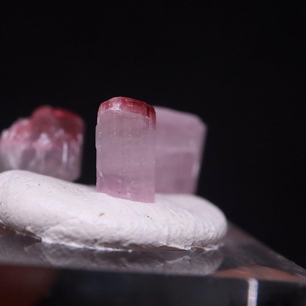 ピンク トルマリン 3結晶セット 電気石 計1.5g T807 鉱物 天然石 原石