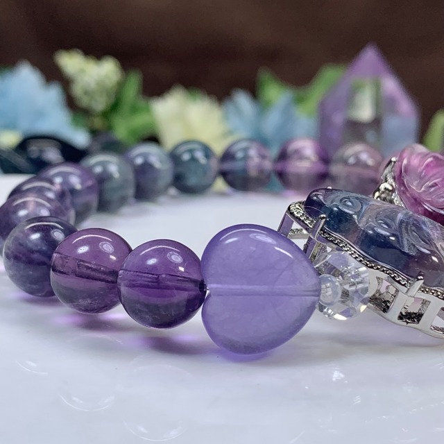 ~Butterfly~☆フローライト デザインブレスレット