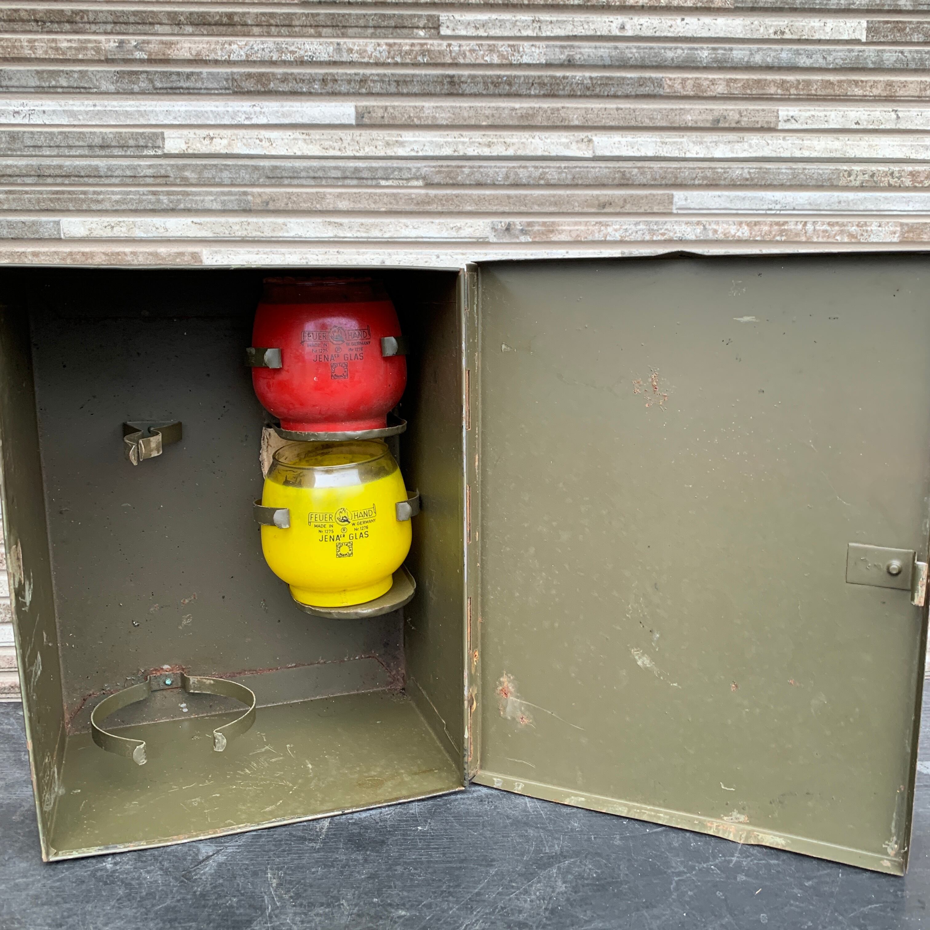 FEUERHAND 純正 アーミーBOX ケース グラス 2個 ランタン無 1