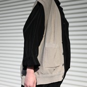YASHIKI / GANKO別注 ×Shirotsume V-neck Vest　レディースコーディネート