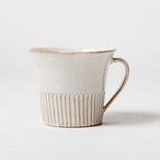 ［石渡 磨美 ］72	把手付カップ（白）