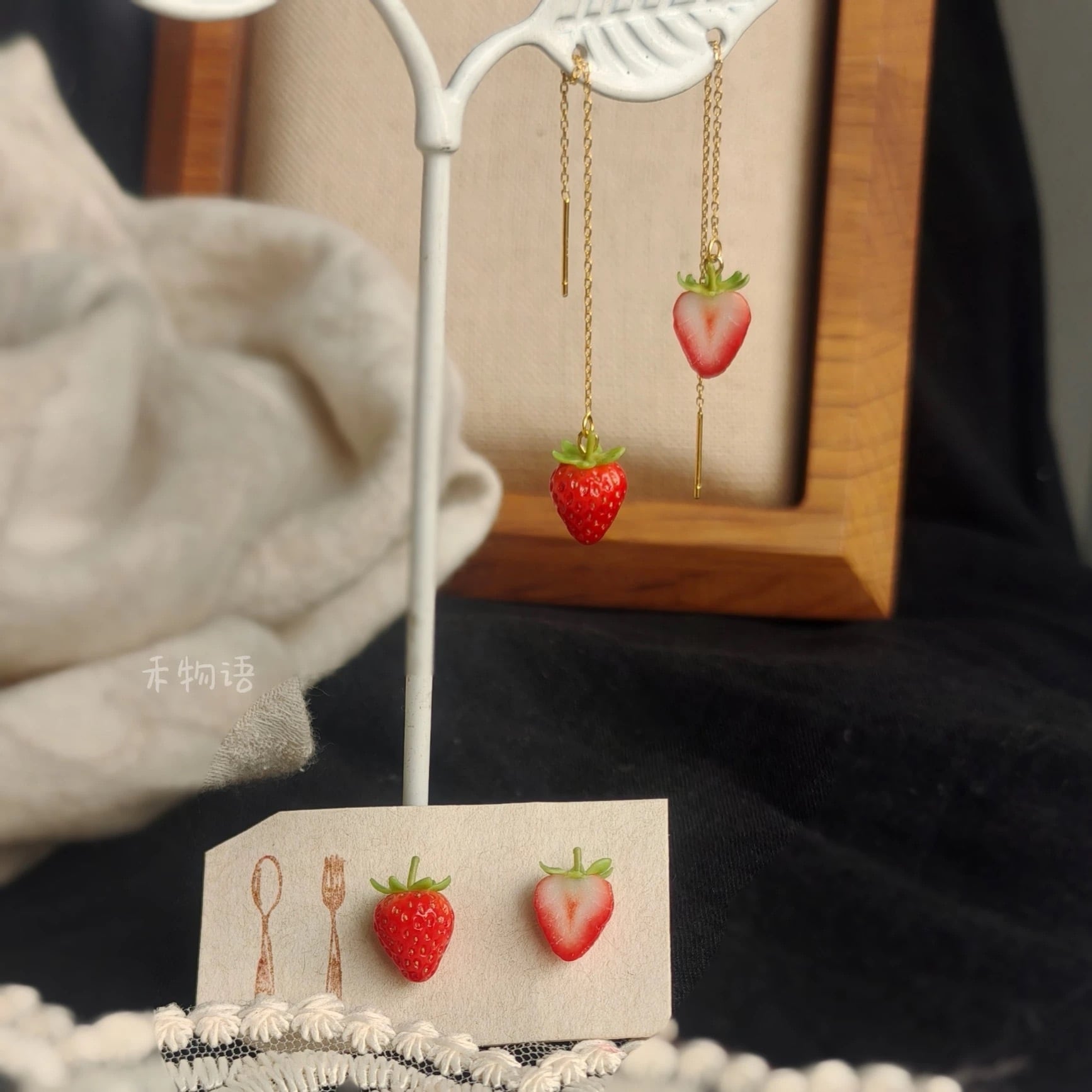 予約商品】まるで本物 いちご ピアス 1粒いちご | strawberry by cocoLily.