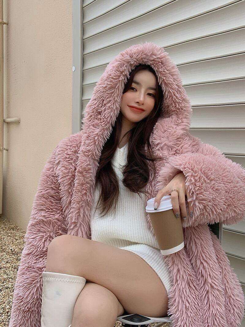 フェイクファーコート ルーズトップス オータムウィンター ピンク 秋物 冬物 ブラックストロベリース56096052892