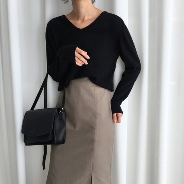 シンプルニットセーター