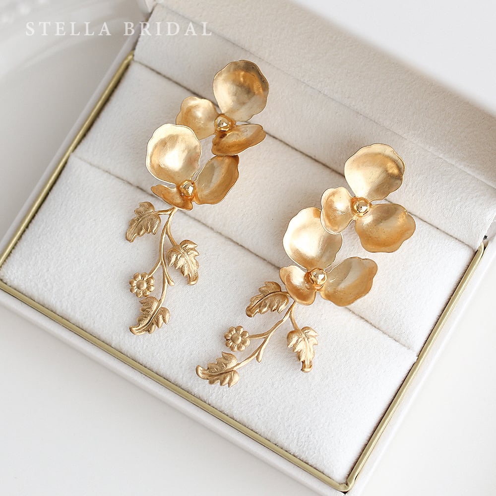 受注生産品】NY製真鍮パーツのブライダルイヤリング＆ピアス Incanto