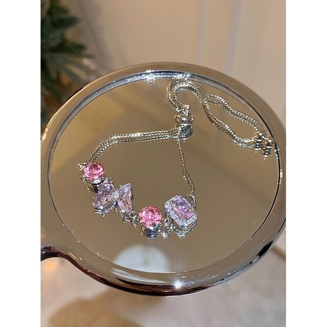 DORピンク色の蝶々ジルコンブレスレット