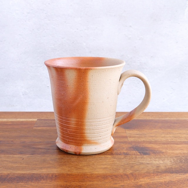 備前焼　マグカップ（広口）【緋襷 / ヒダスキ】