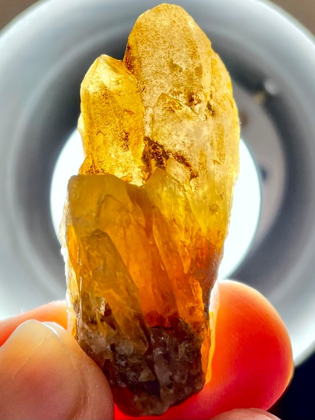 8) 満ち溢れるエナジー！秋田県亀山盛鉱山産クオーツ