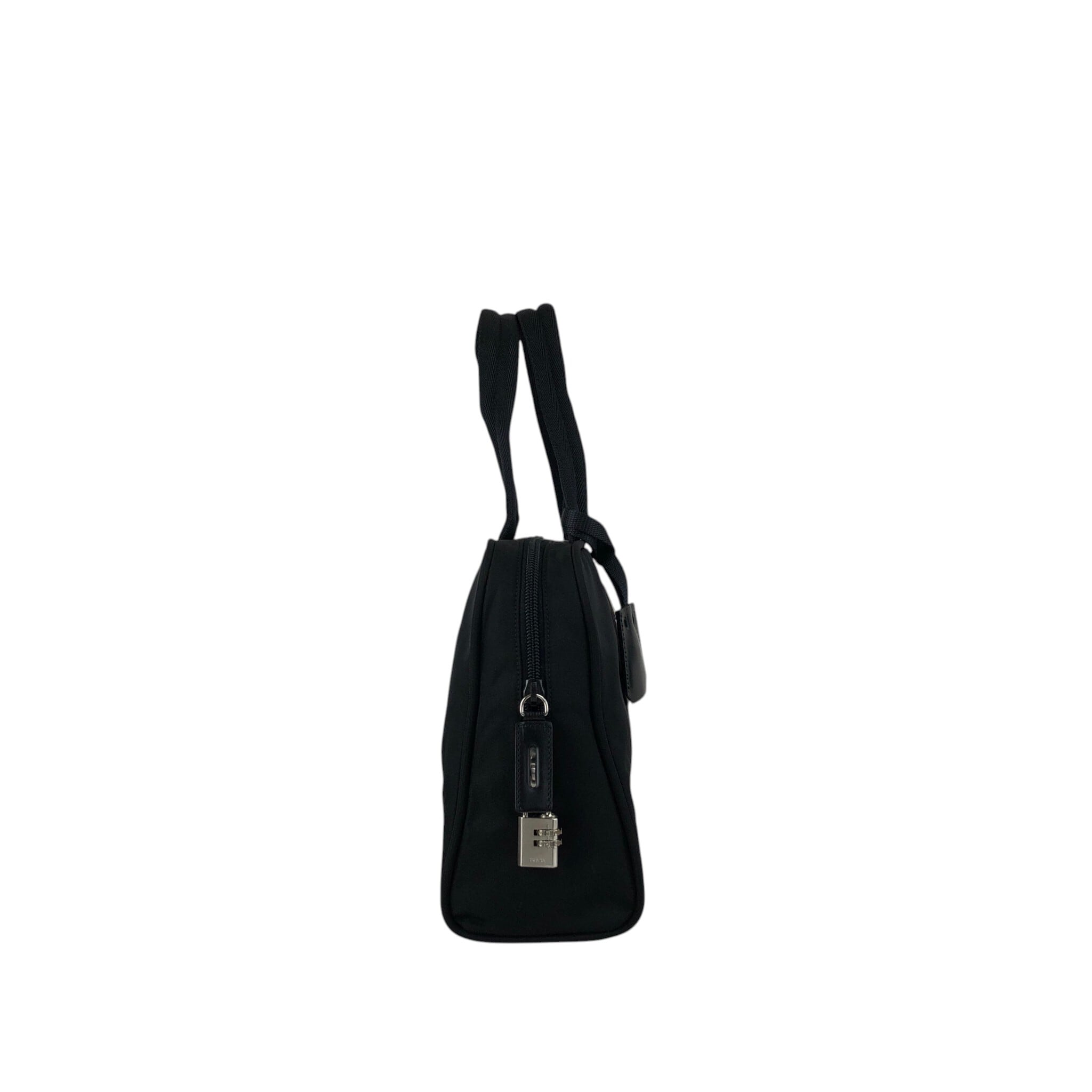 PRADA プラダ ハンドバッグ ブラック トライアングルロゴ ナイロン