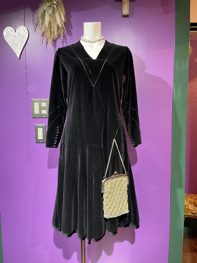 velours black classic dress