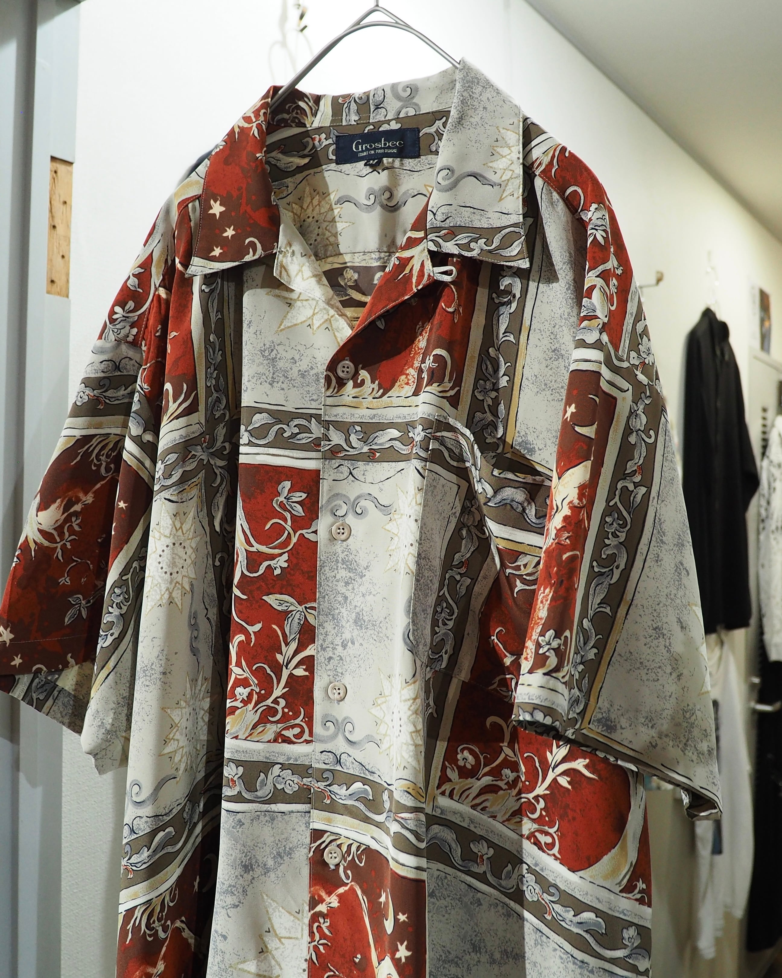 1990s Beautiful Baroque pattern vintage loose SS Open collar Shirt