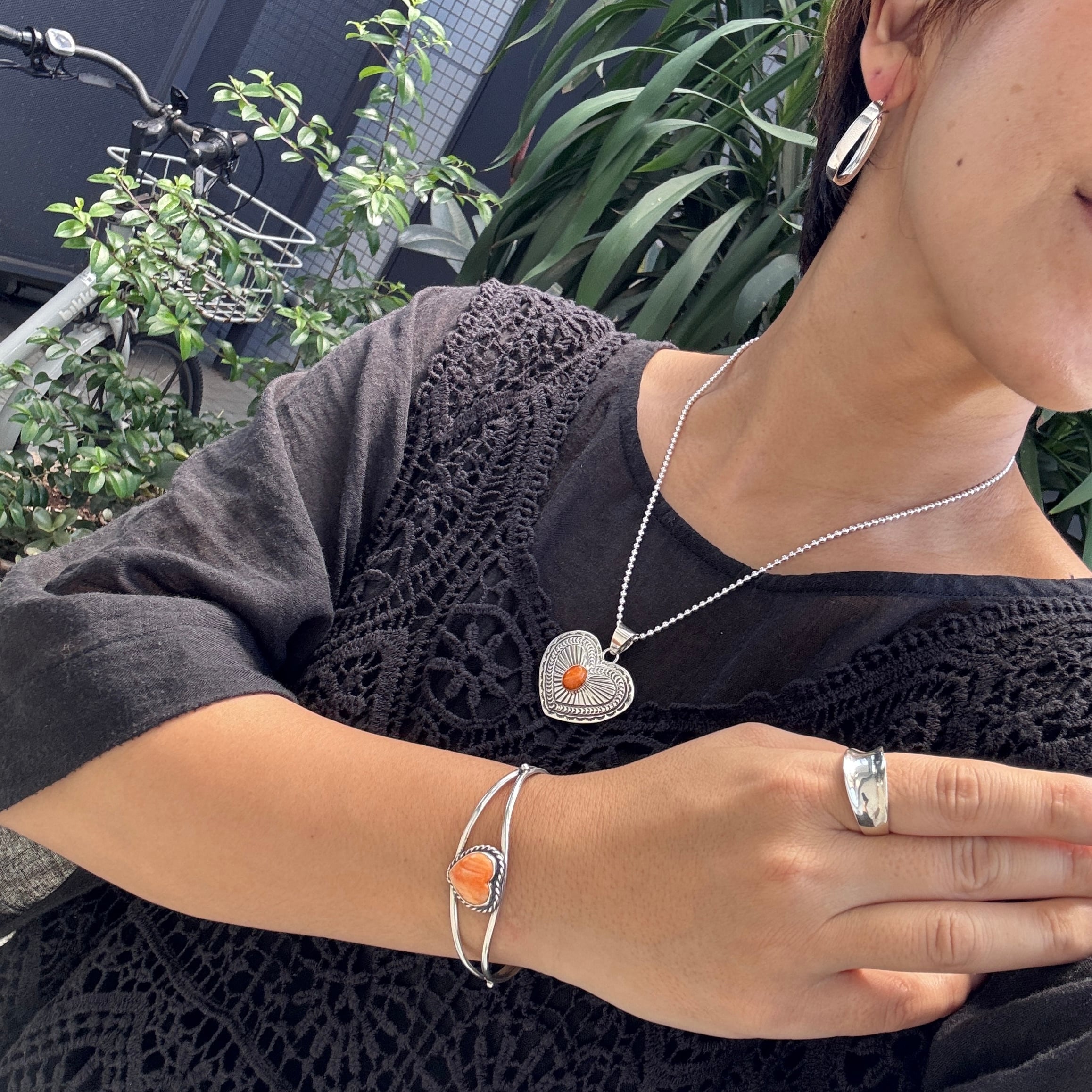 Indian Jewelry 》【 一点物 】オーバル スパイニー オイスター ハート
