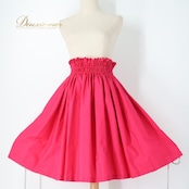 フラダンス 衣装 パウスカート ピンク系 無地 シンプル 濃いピンク ハワイアン アロハ フラ ダンス レッスン 練習 シングル スカート フレア 華やか 鮮やか かわいい おしゃれ 上品 明るい 練習着 レッスン着 フラダンス衣装 衣装 エスニック ダンス 女性 カジュアル パーティー