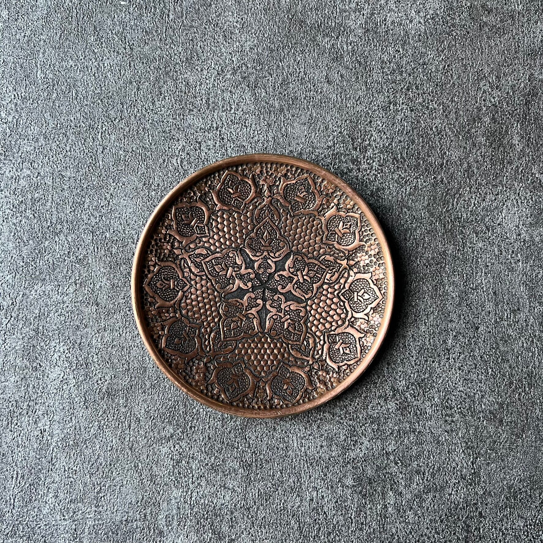 ペルシャの銅皿（ガラムザニー）Φ15cm 飾り皿 トレイ【GHALAM ZANI  