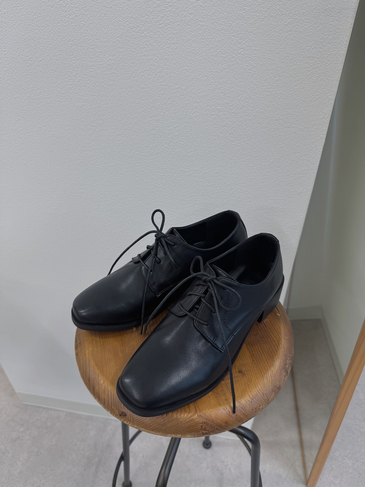 soft leather lace up shoes