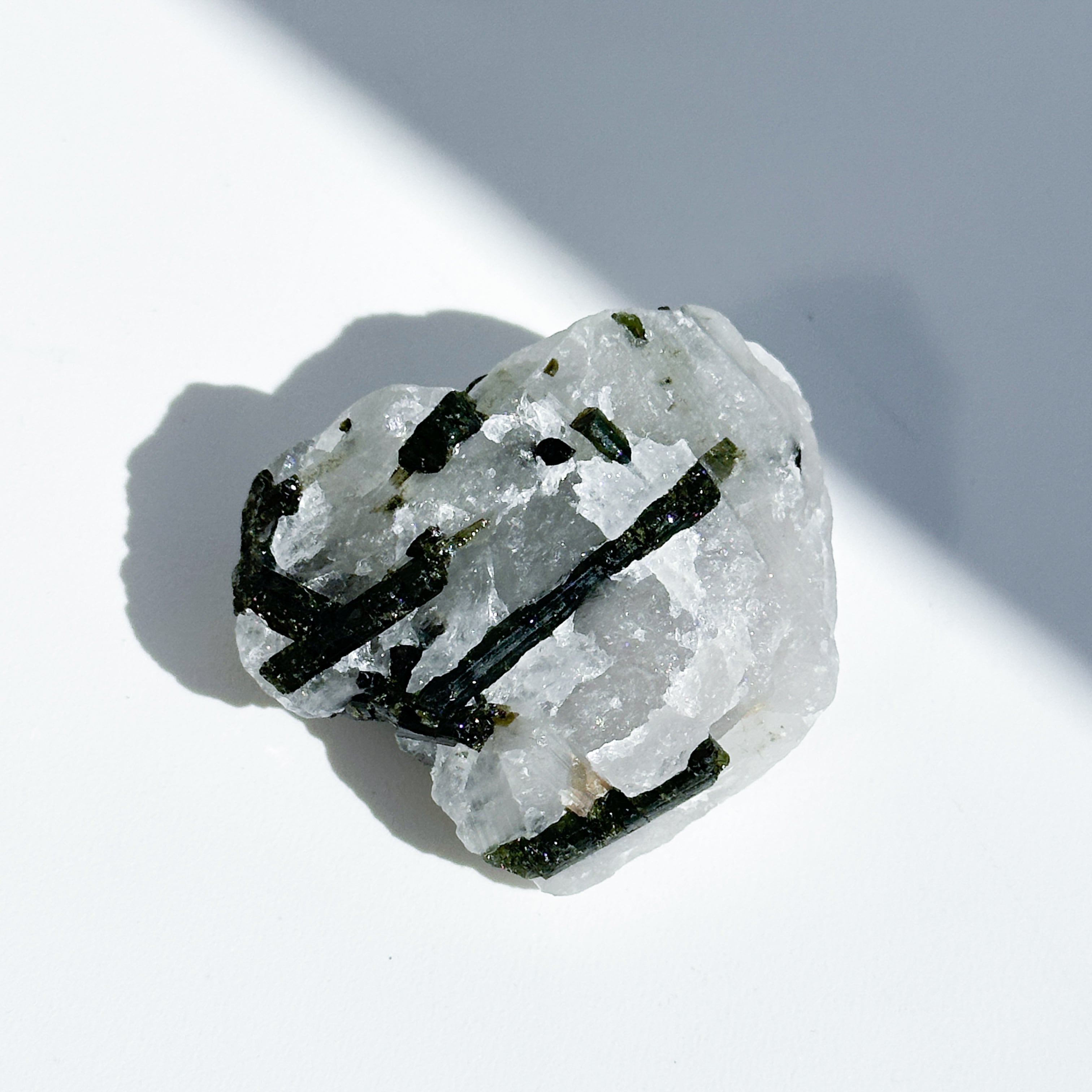 ミナスジェライス産グリーントルマリン 原石 22◇ Green Tourmaline