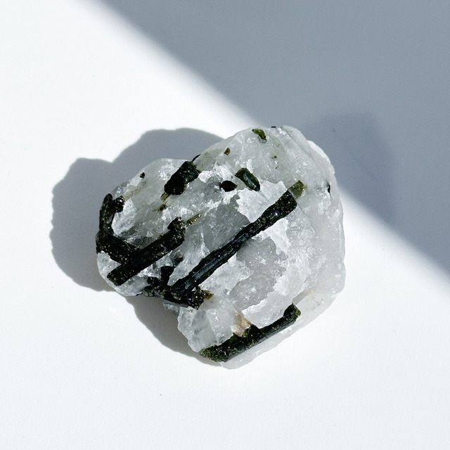 ミナスジェライス産グリーントルマリン 原石 22◇ Green Tourmaline ◇天然石・鉱物・パワーストーン