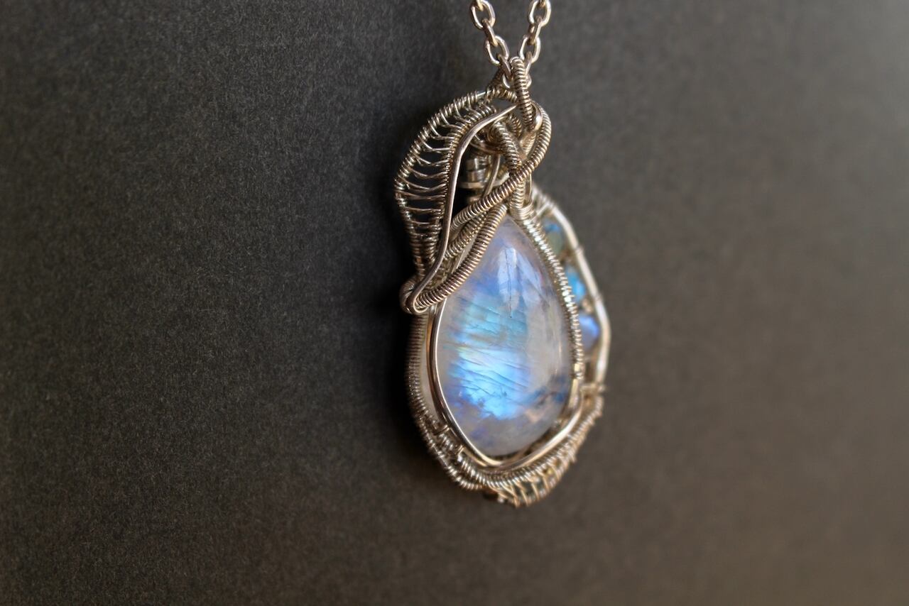 Rainbow moonstone & Labradorite silver925 wire wrapping pendant