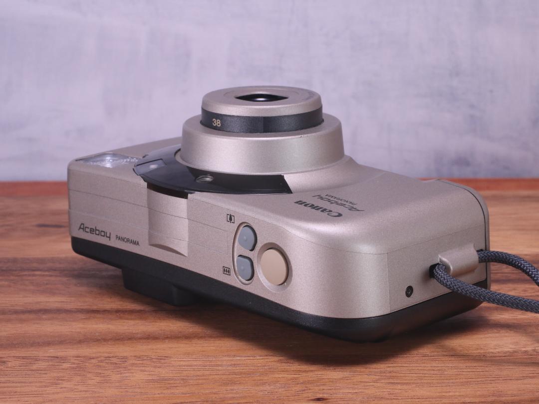 ショット数2665枚！WiFi機能付☆Nikon D5300 望遠レンズセット