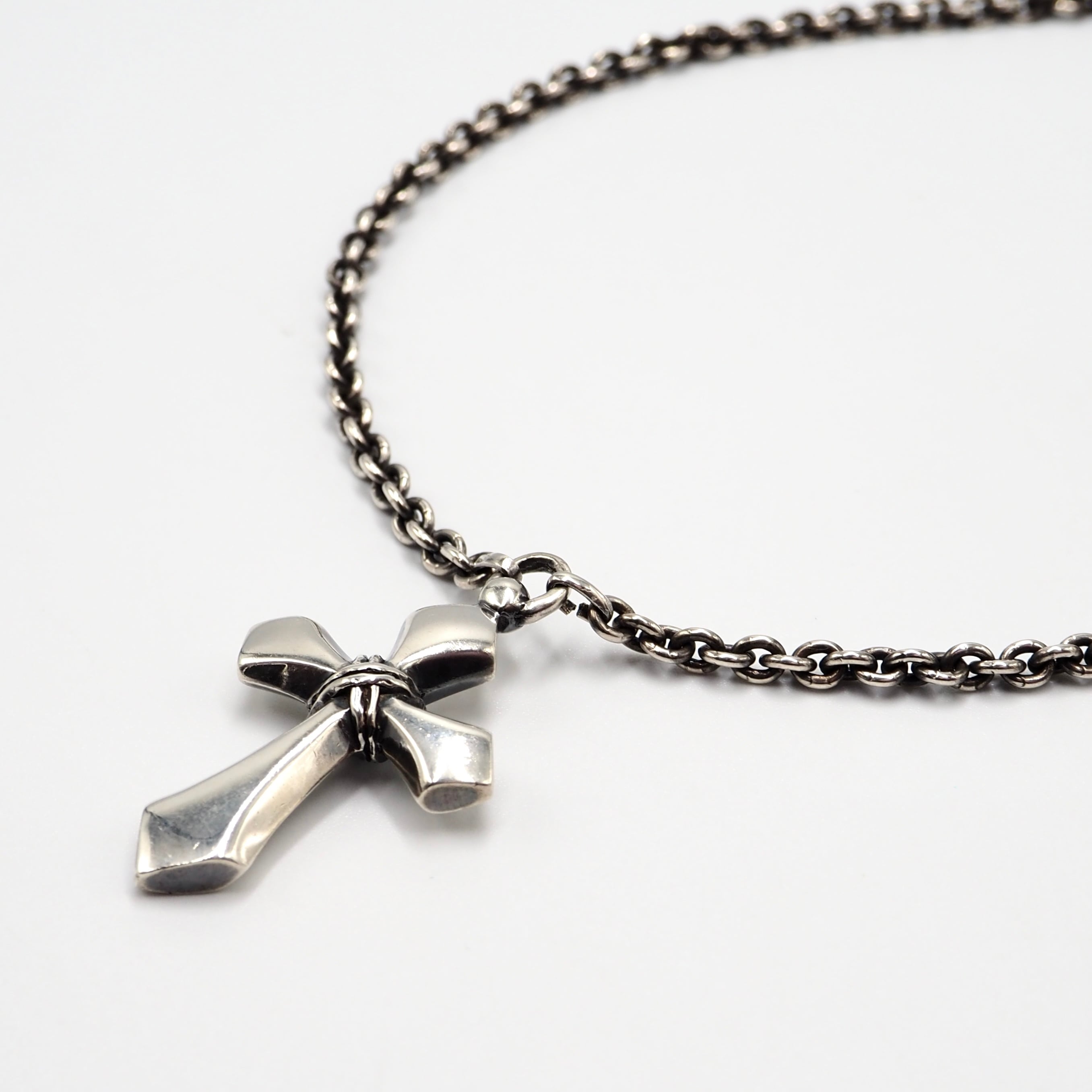 美品♡ Christian Dior CDロゴ ツイストサークル ネックレス CHRISTIAN DIOR クリスチャン ディオール ロゴ ツイストサークル