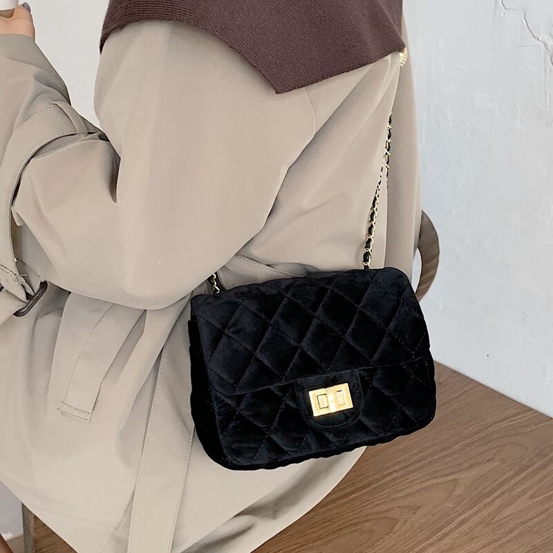 今年人気のスモールバッグレディース2020新しいトレンディなワイルドダイヤモンドチェーンバッグ秋冬ベルベットシングルショルダーメッセンジャーバッグ Tiancai_Wing_Bag32148711879