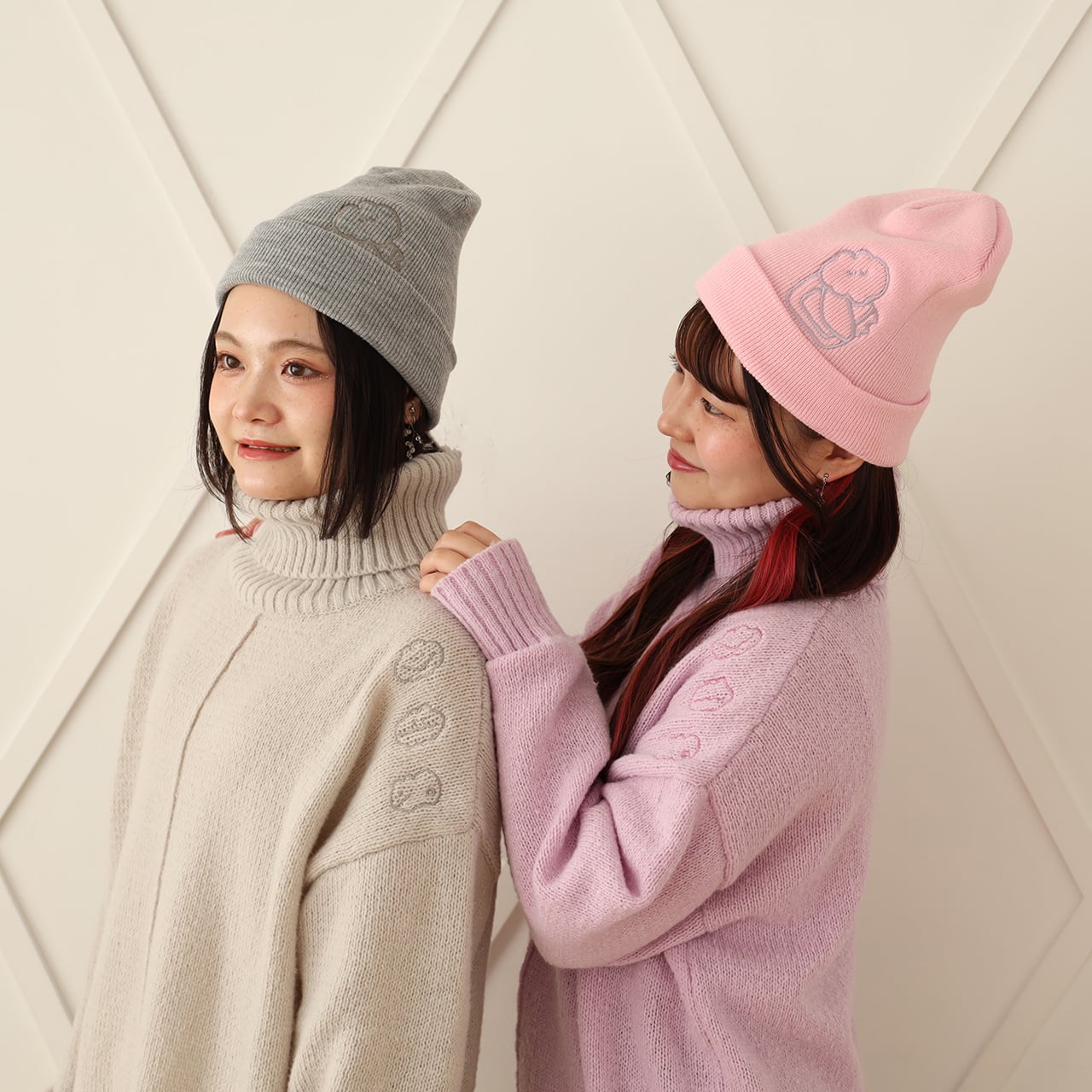 眠りウサのニット帽 / ブラック (MK-417) | もくもくちゃん公式