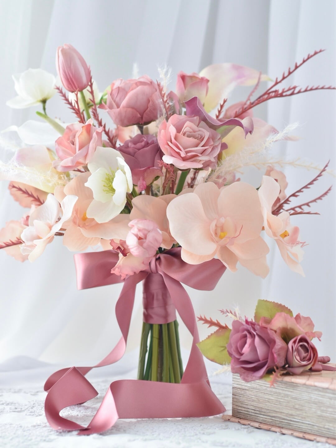 胡蝶蘭の大人色ブーケ | ウェディングブーケ専門店 plump 幸せの