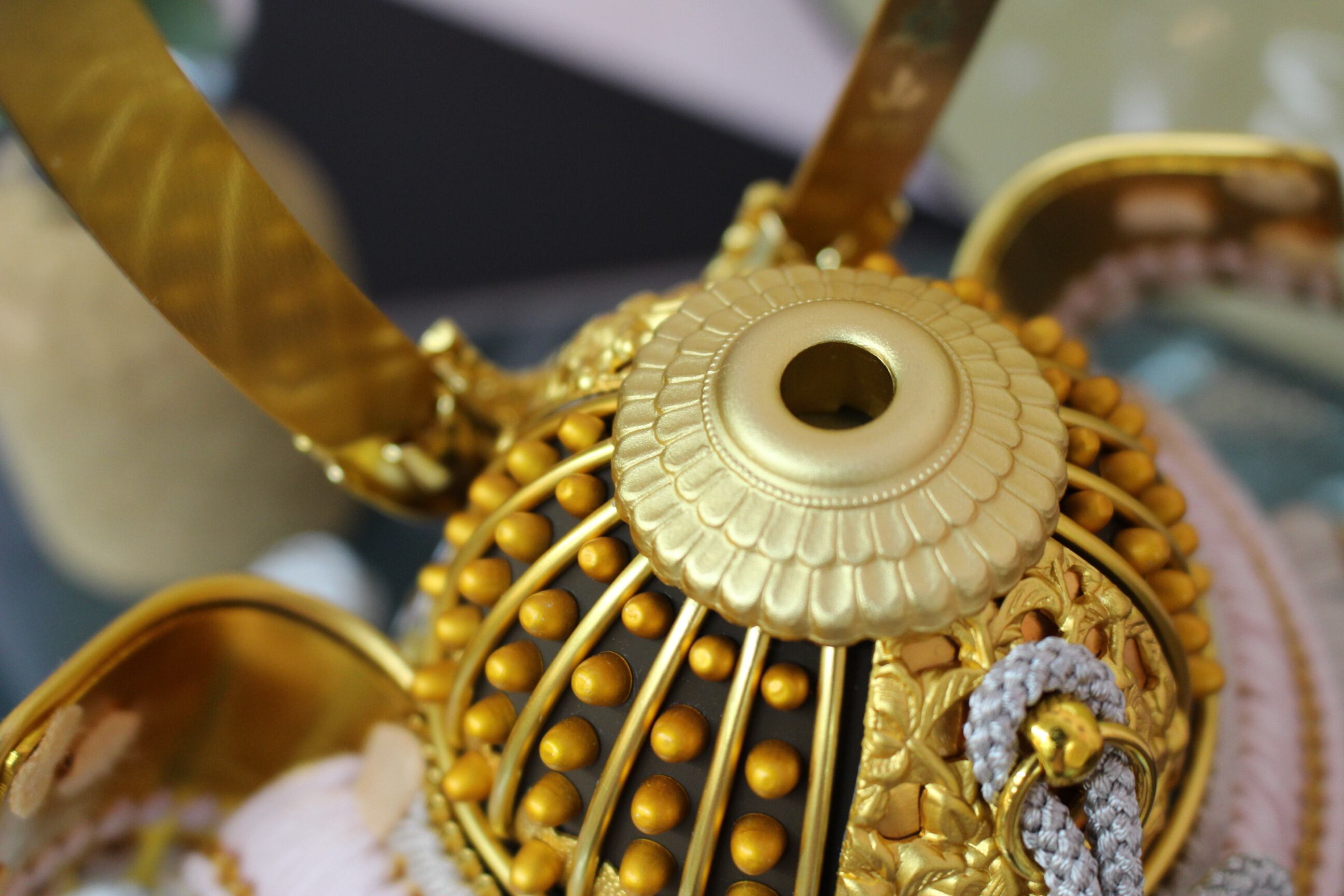 雄山作　兜飾 五月人形 鈴甲子 雄山作 天賦之兜「華」兜飾り | SHIMADA DOLL