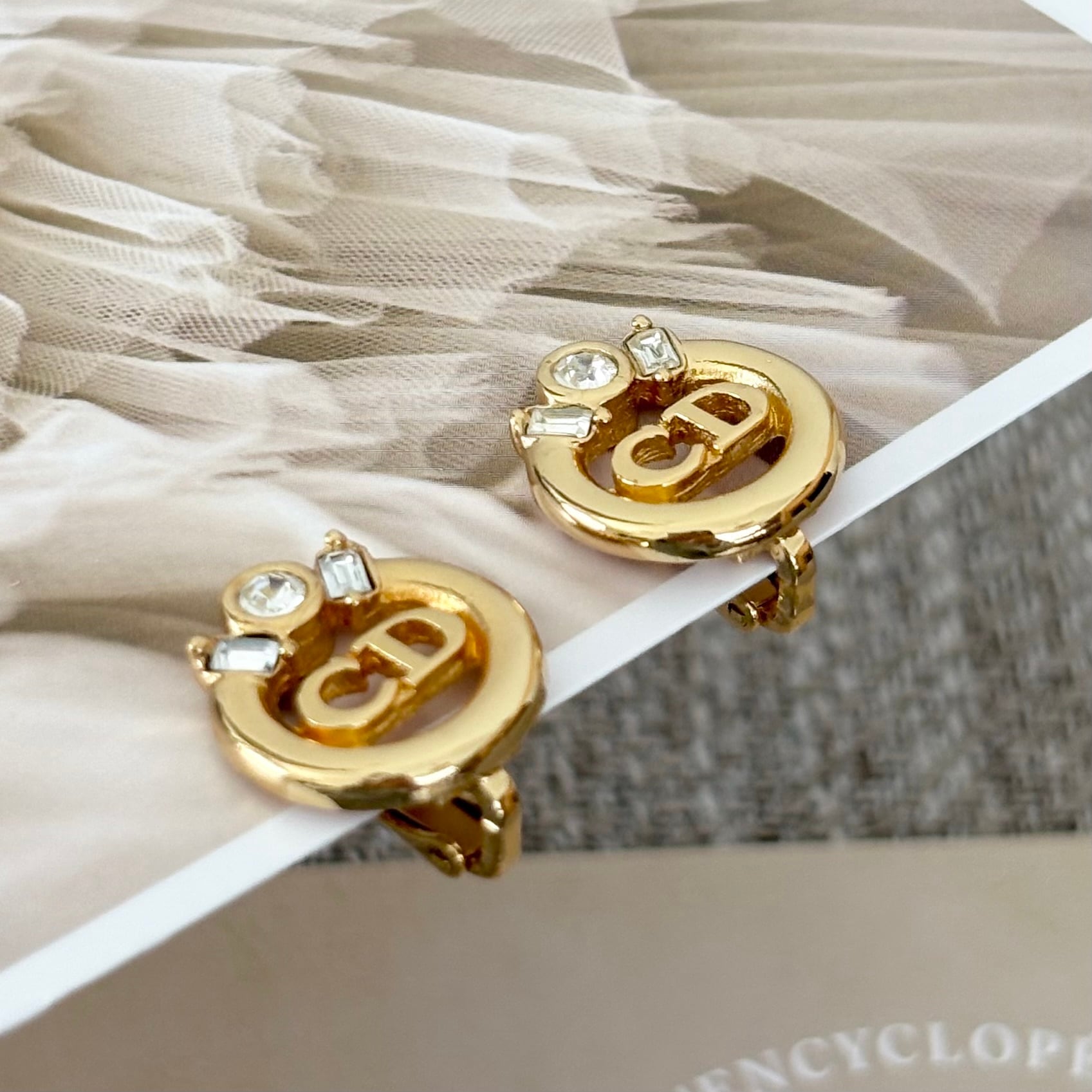 Christian Dior ネックレス&イヤリング　セット Christian Dior ハート ロゴ ネックレス イヤリング セット - メルカリ
