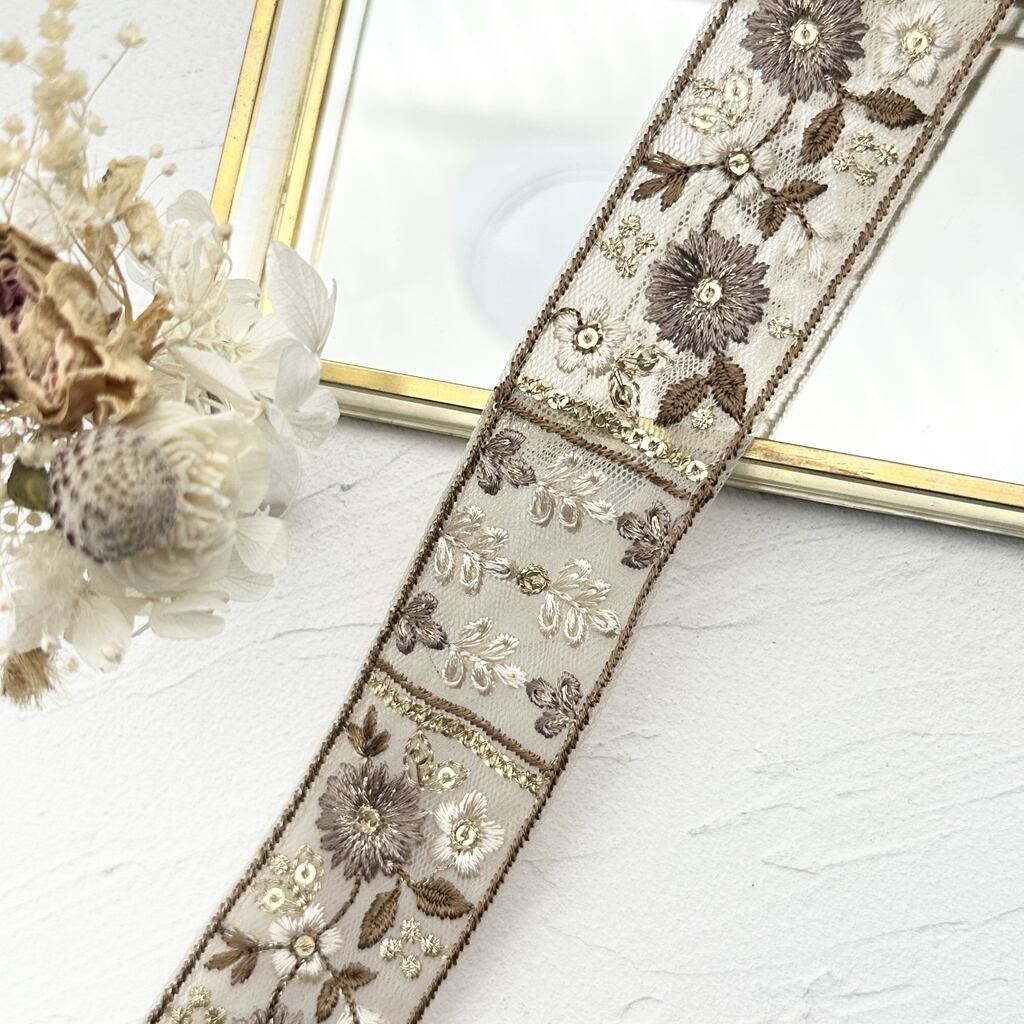ドリームベリー [ベージュ]インド刺繍リボン 2878 | インド刺繍リボン