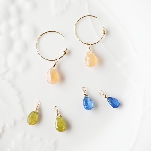 K10 Orange moonstone charm　/　天然石　オレンジムーンストーン　チャーム　1粒ピアス　1粒イヤリング