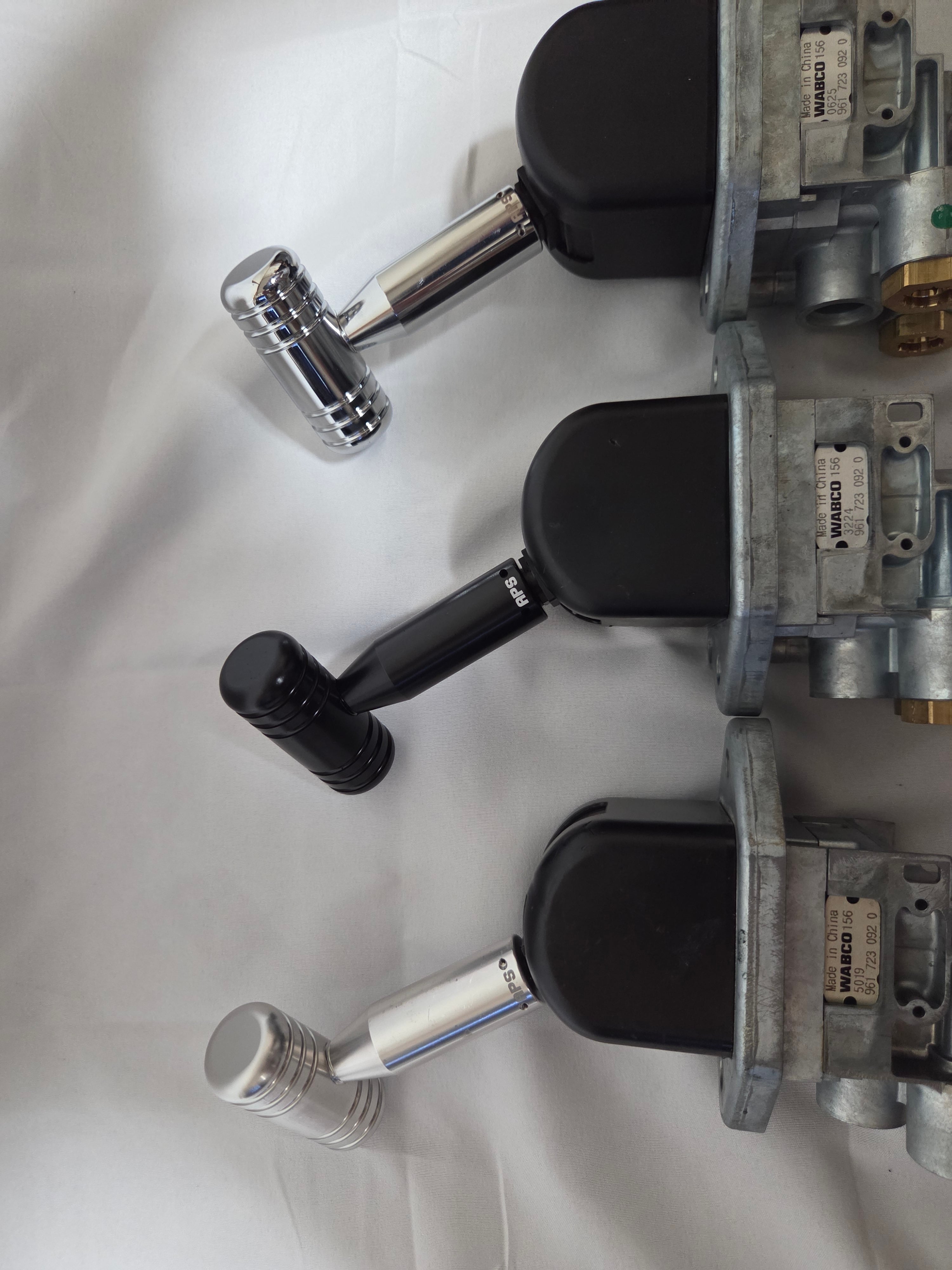 APS製 17プロフィア用 ショート パーキングブレーキレバーキット（メッキ）! APS製 日野 HINO 17プロフィア用 ショート パーキングブレーキレバー