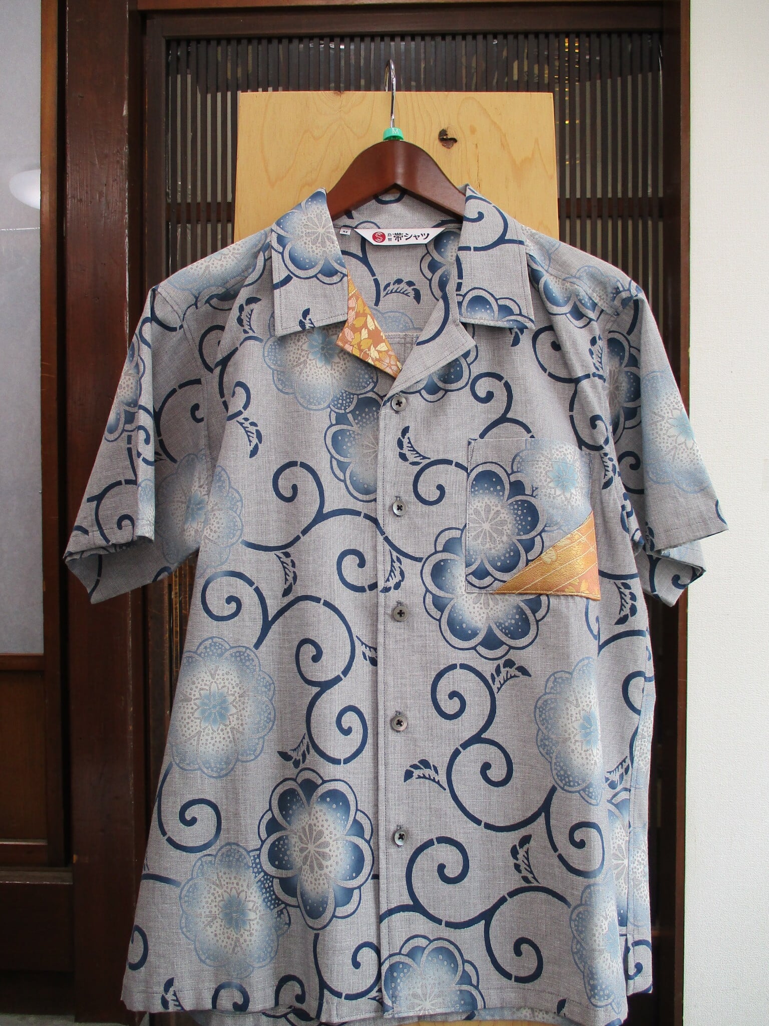 帯シャツ  からむし織唐草柄 【Mサイズ】