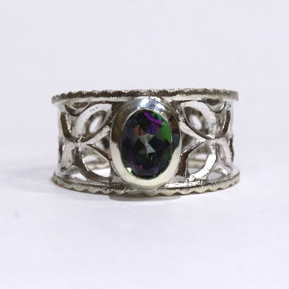 洋彫りリング ミスティッククォーツ