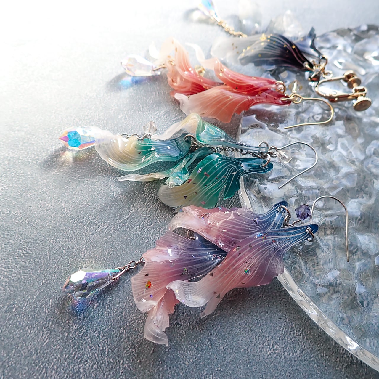 金魚 イヤリング ピアス 和風 八重波金魚-エメラルドグリーン-｜【受注