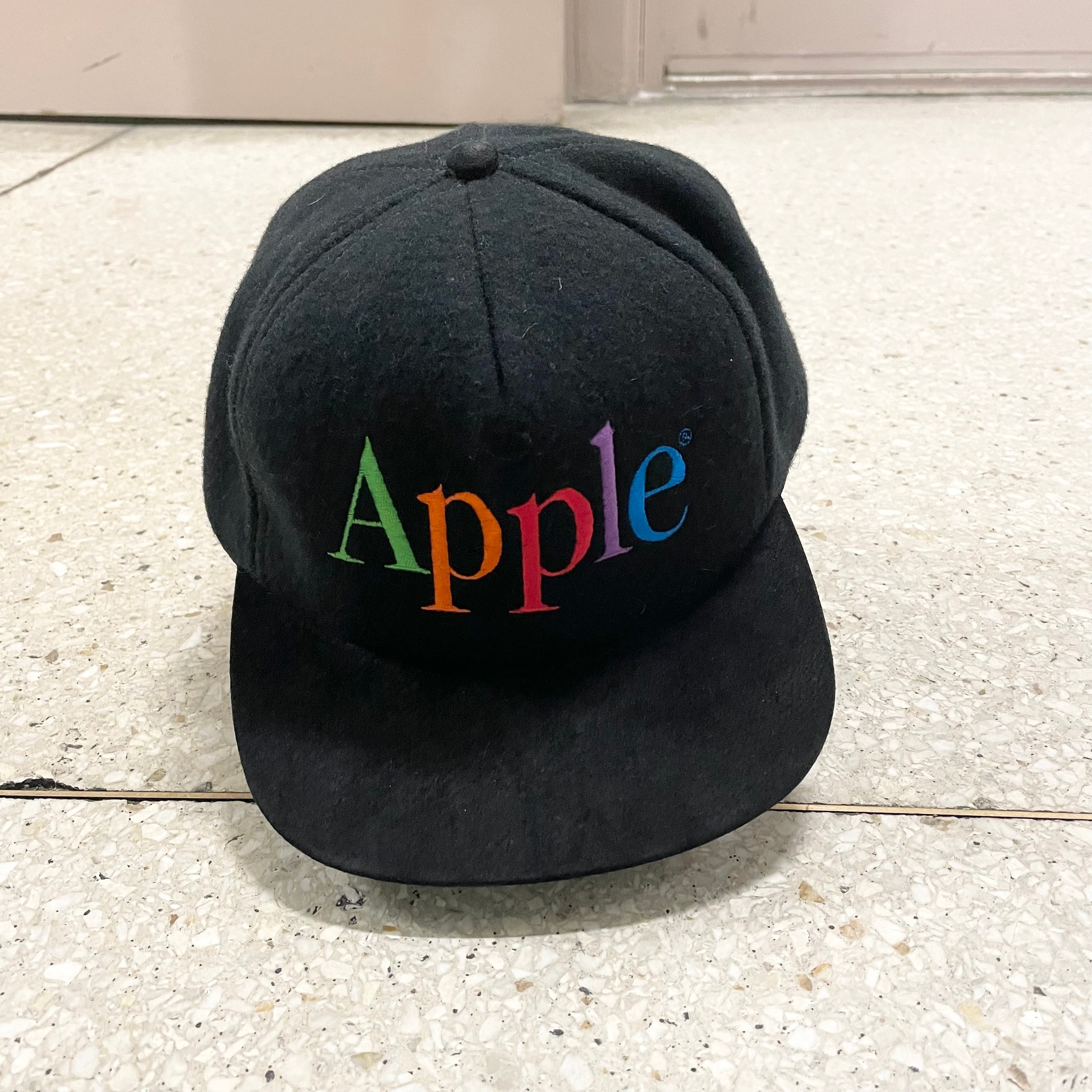 Apple cap キャップ　ブラック　ノベルティApple帽子