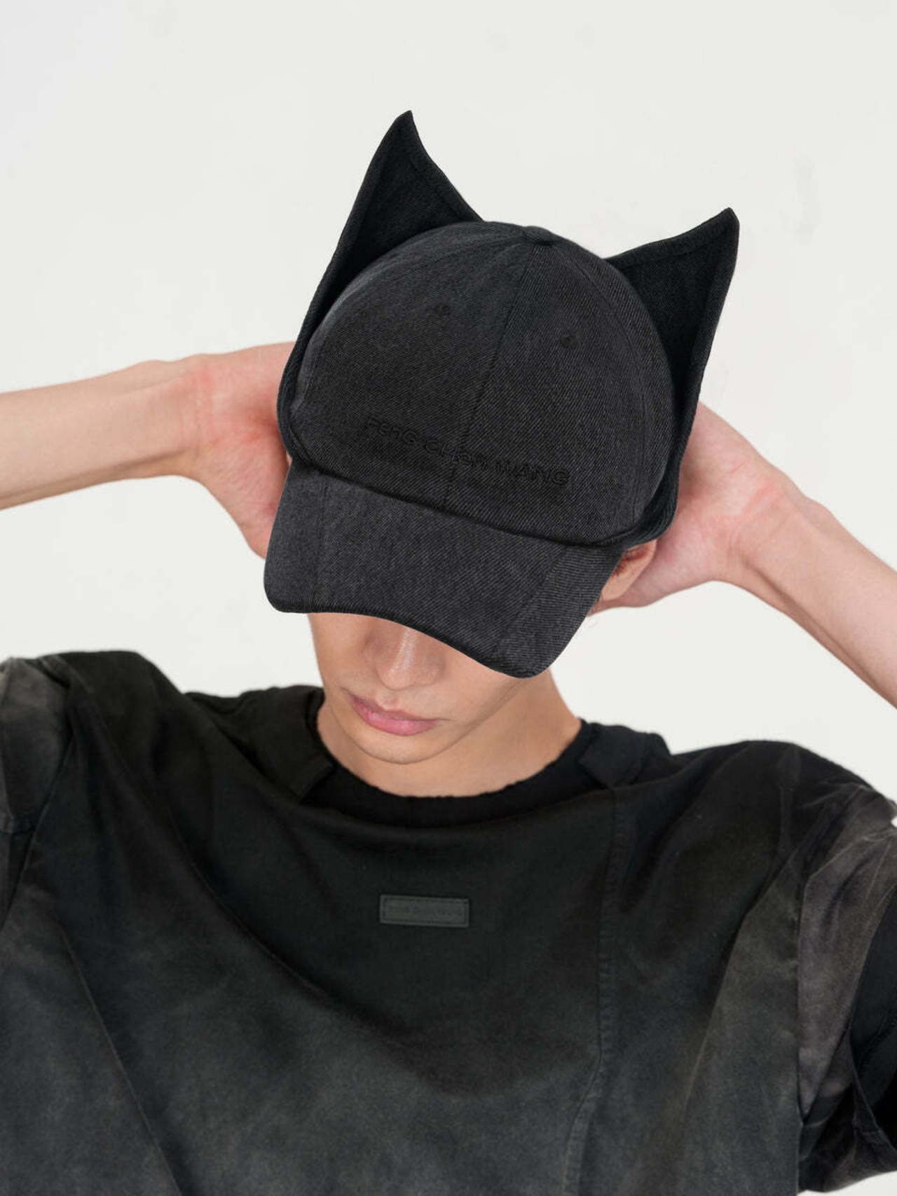【26AW | MEN】Feng Chen Wang フェンチェンワン / キャップ / WASHED-DENIM CAT-EAR CAP　FUF22AC24 - 2