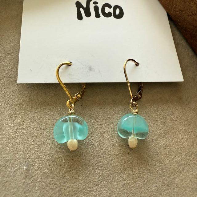 NC26105【ｻｰｼﾞｶﾙｽﾃﾝﾚｽ：ｺﾞｰﾙﾄﾞ】nicoピアス