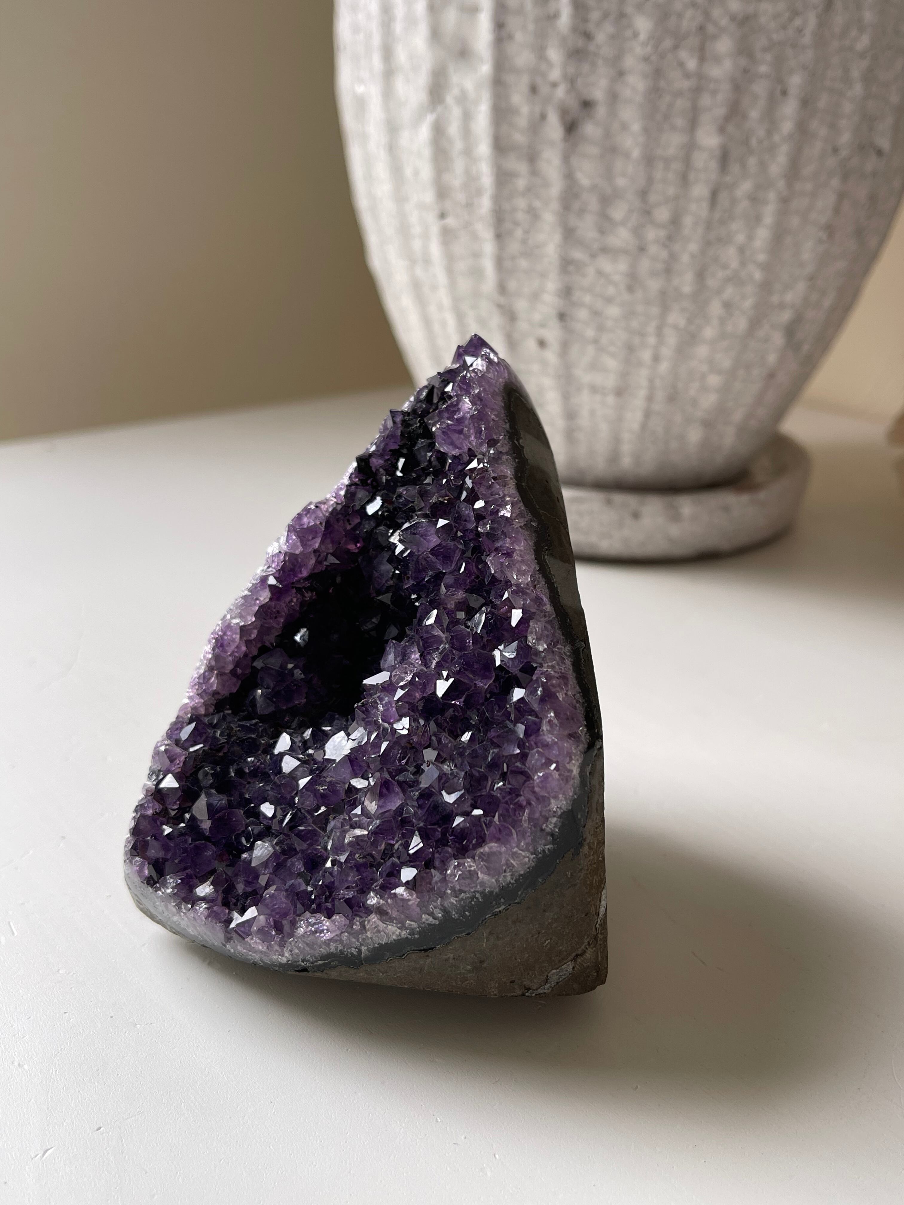 ウルグアイ産　アメシストドーム/ Uruguay Amethyst dome