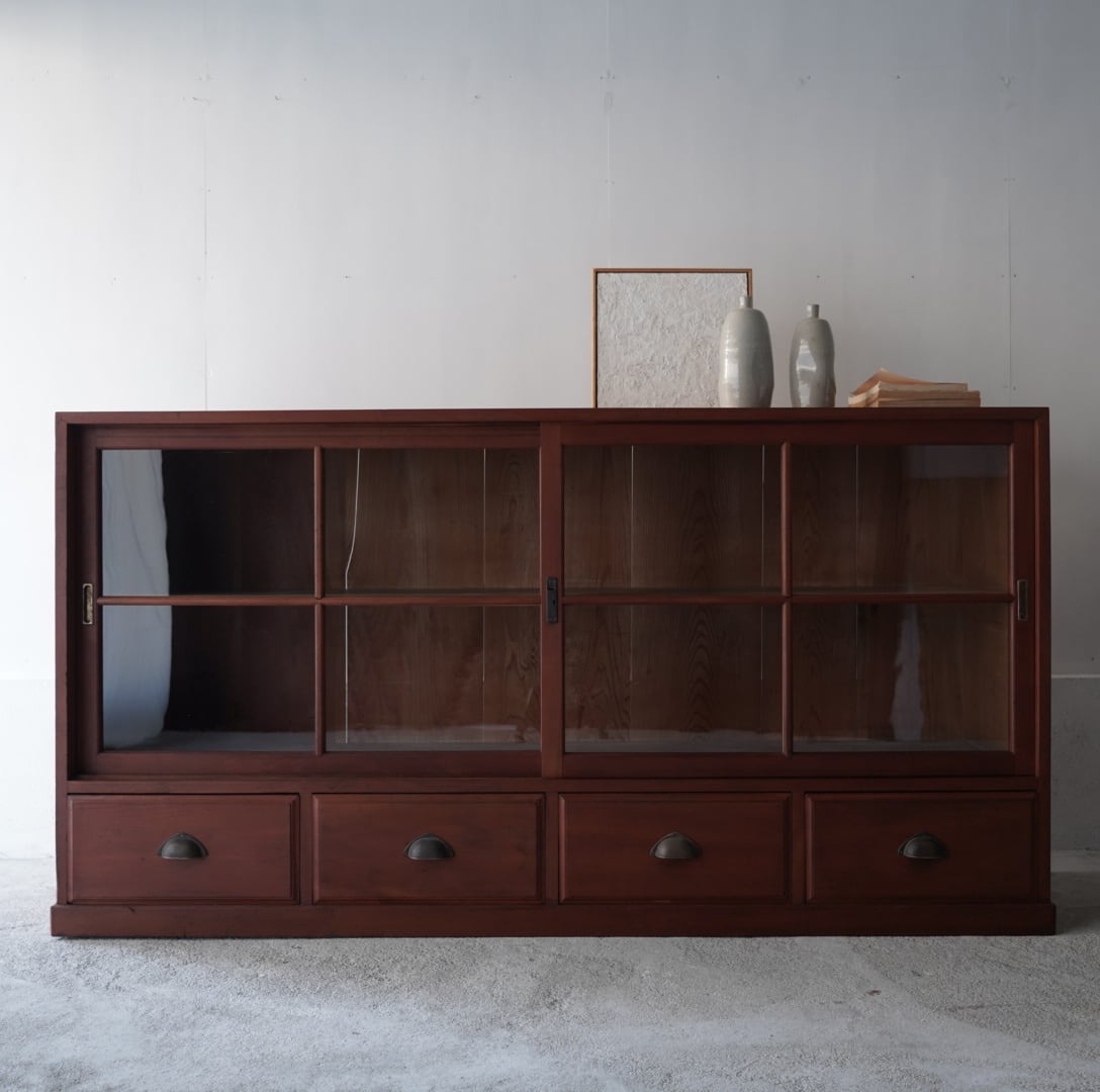 カウンターガラスケース