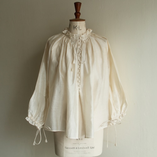 Pau thongvird  Uma（Draw code shirts）