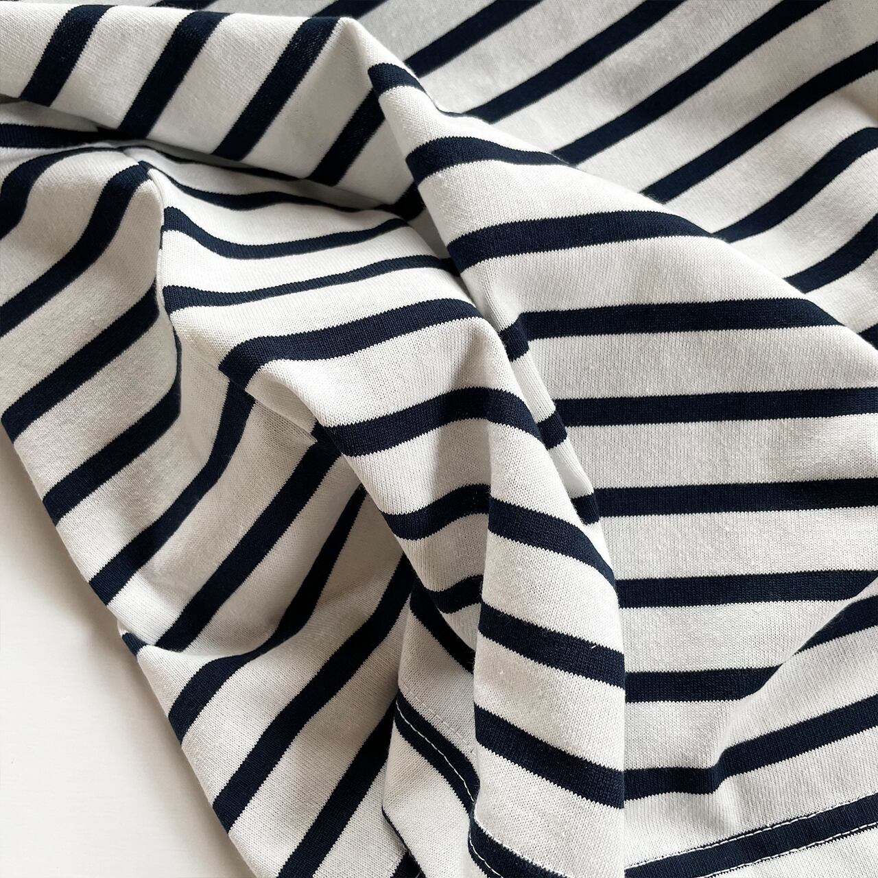 Border boat neck dress (off-white×navy)